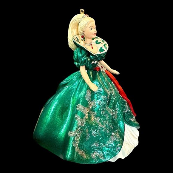 1995 Hallmark Keepsake Ornament Holiday Barbie Collector's Series #3 - Picture 2 of 8
